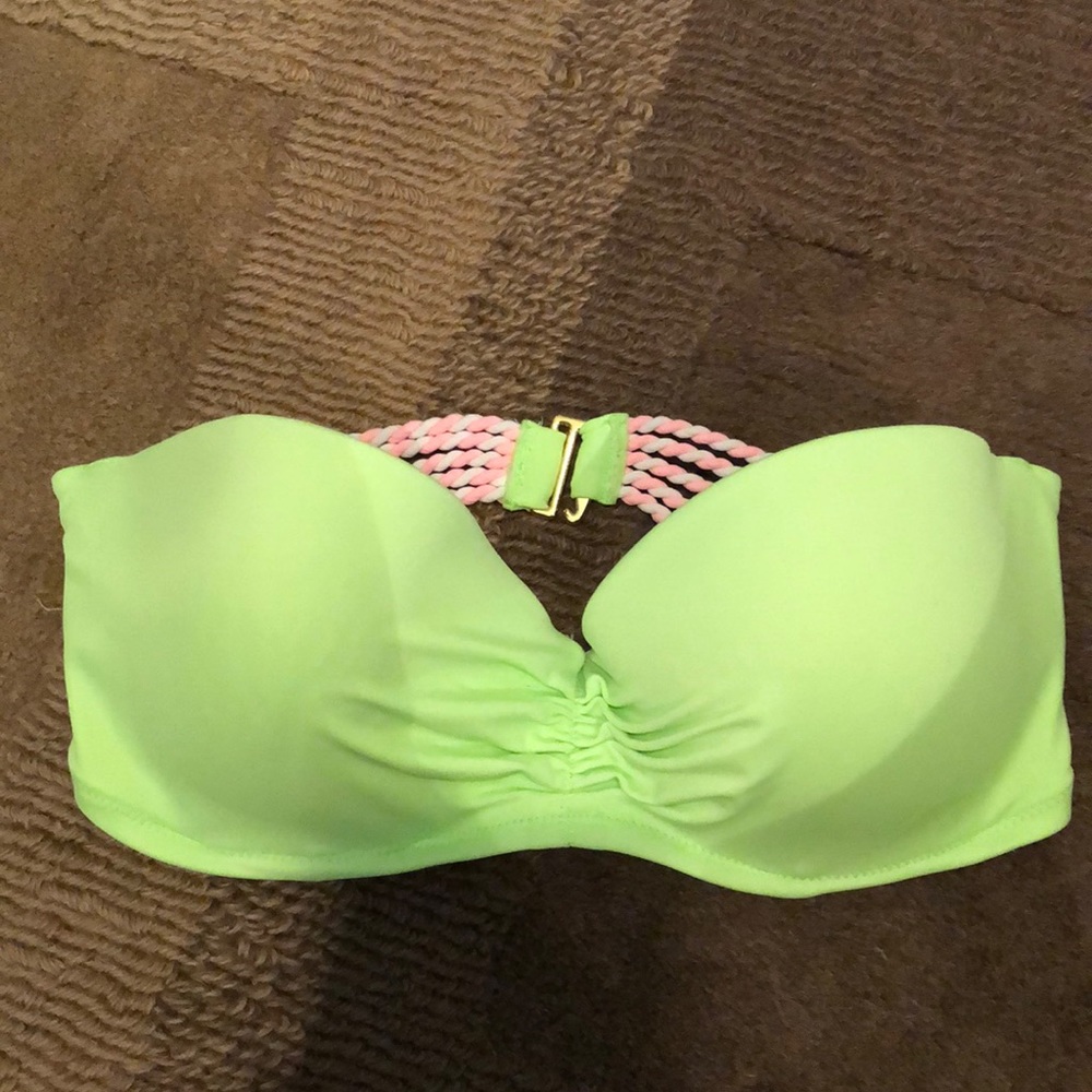 EUC Victoria’s Secret Lime Green Bikini Top Sz 32D